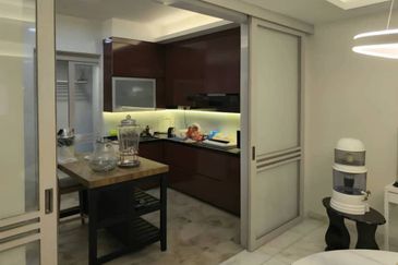 Aloha Tower Condominium