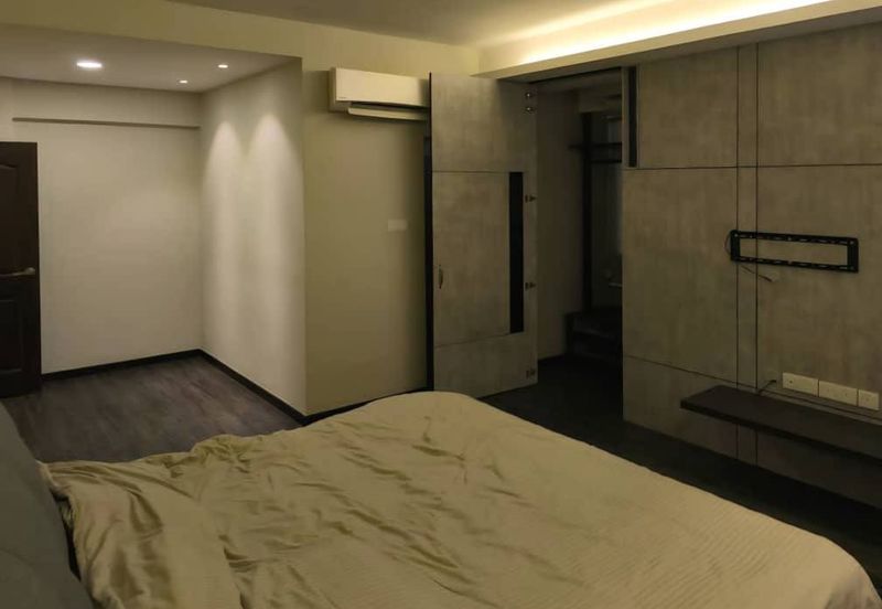 Aloha Tower Condominium