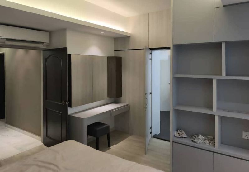 Aloha Tower Condominium