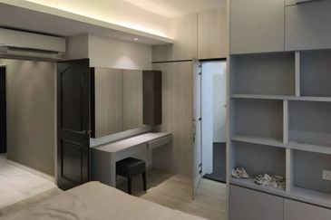 Aloha Tower Condominium