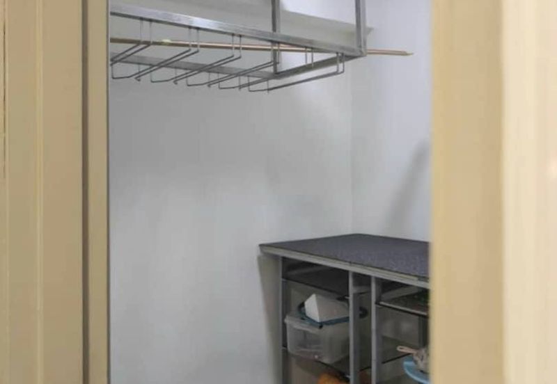 Aloha Tower Condominium