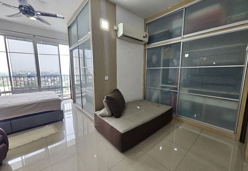 Dedaun Hijau (Greenfield Regency)