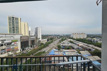 Dedaun Hijau (Greenfield Regency)