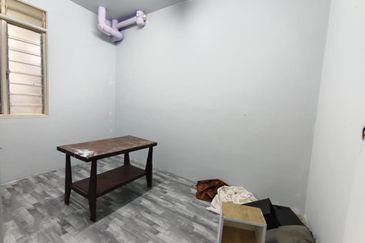 Taman Tanjung Puteri Resort