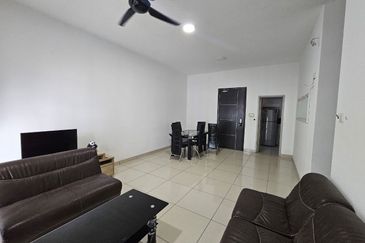 D'Summit Residences @ Kempas Utama