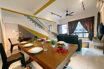 Desa Palma, Nasa City