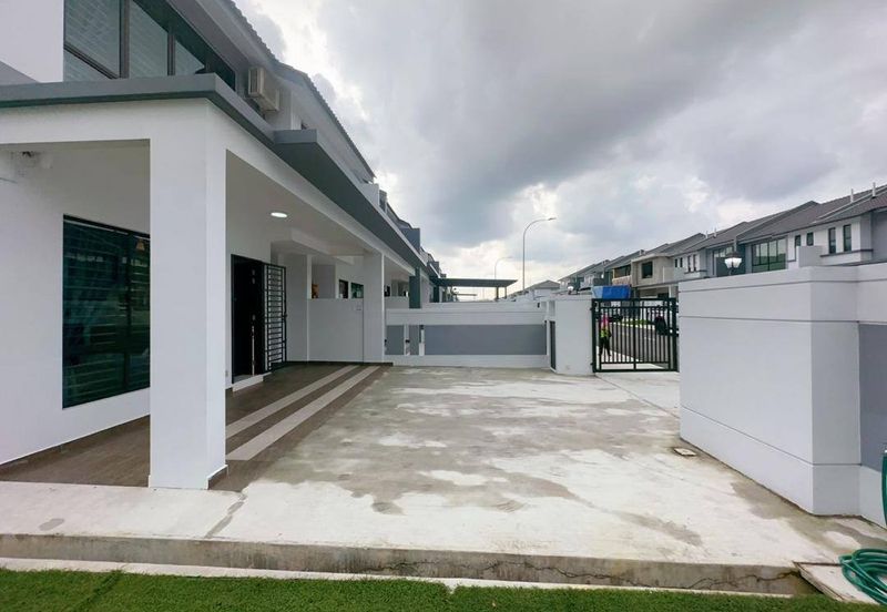 Desa Palma, Nasa City