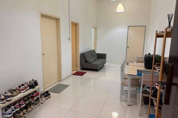 D'Summit Residences @ Kempas Utama