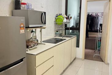 D'Summit Residences @ Kempas Utama