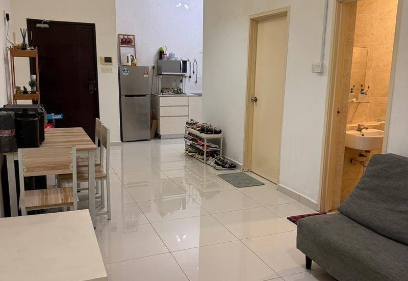 D'Summit Residences @ Kempas Utama