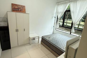 D'Summit Residences @ Kempas Utama