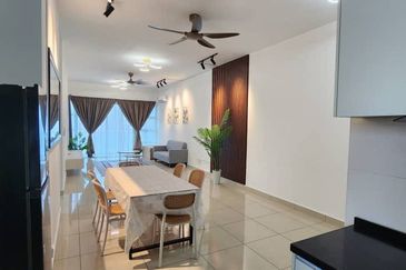 The Pinnacles (Pinnacle Tower)