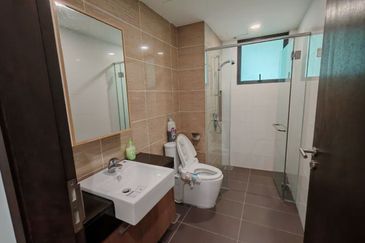 Ponderosa Lakeside Luxury Apartments