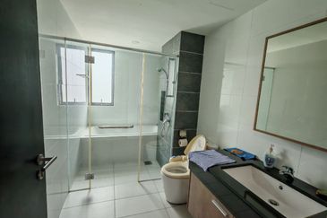 Ponderosa Lakeside Luxury Apartments