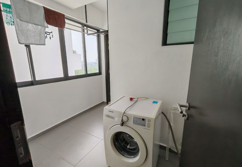 Ponderosa Lakeside Luxury Apartments