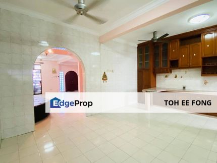 Desa Cemerlang 2 Storey Terrace House End Lot For Sale, Johor, Ulu Tiram