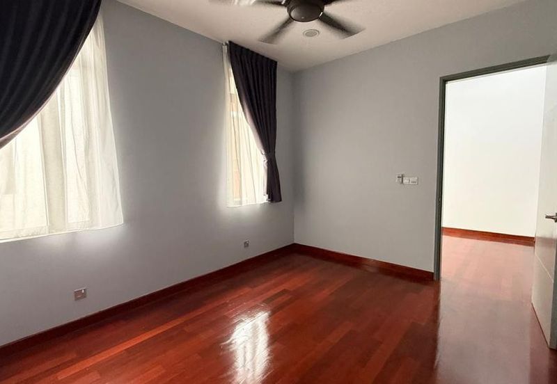 The Canal Garden South, Horizon Hills