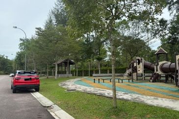 The Canal Garden South, Horizon Hills