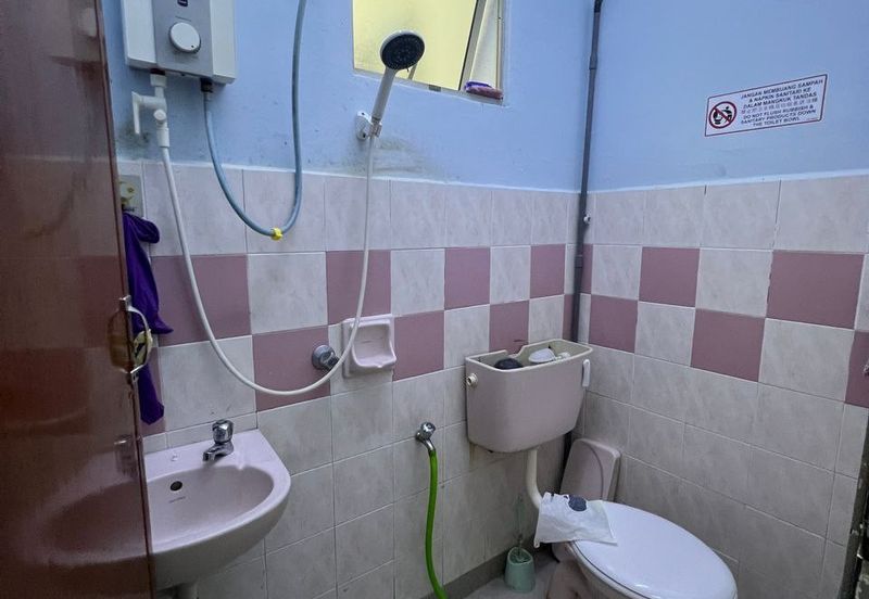 Sri Impian Apartment, Larkin Perdana