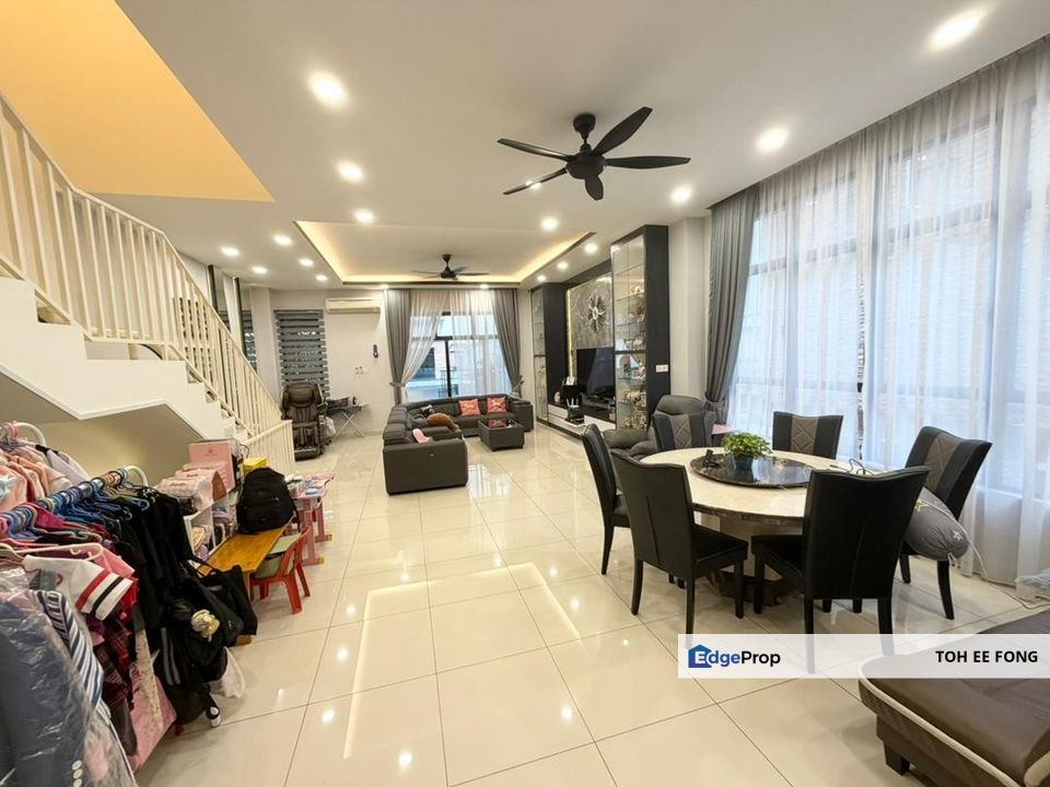 Bandar Cemerlang 3 Storey Cluster House Fully Furnished & Fully Renovated Unit For Sale, Johor, Ulu Tiram
