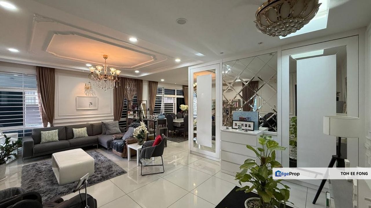 The Cove @ Horizon Hills 3 Storey Cluster House Fully Renovated Unit For Sale, Johor, Nusajaya