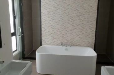 Avira Garden Terraces @ Medini