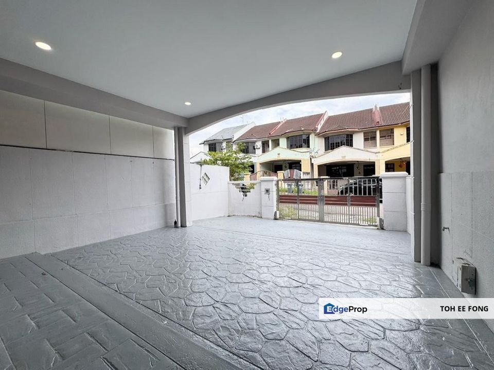 Dato Chellam 2 Storey Terrace House Fully Renovated Unit For Sale, Johor, Ulu Tiram