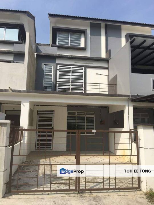 Taman Scientex Pasir Gudang 2.5 Storey Terrace House For Sale, Johor, Pasir Gudang