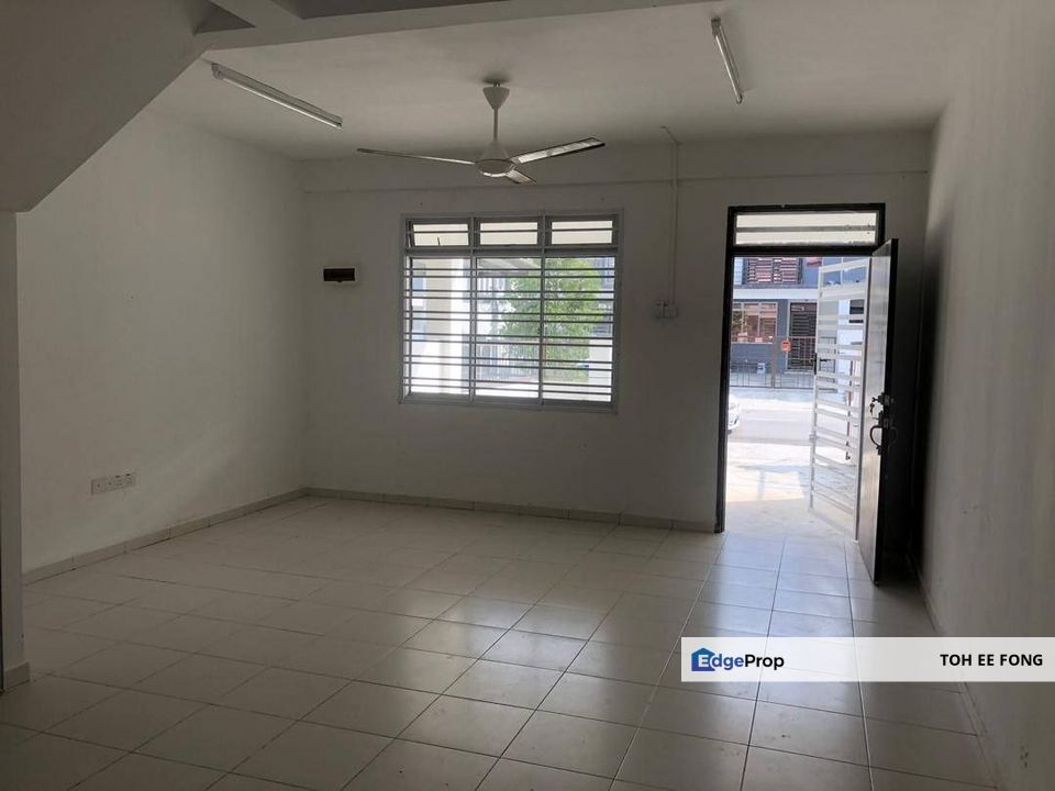 Taman Scientex Pasir Gudang 2.5 Storey Terrace House For Sale, Johor, Pasir Gudang