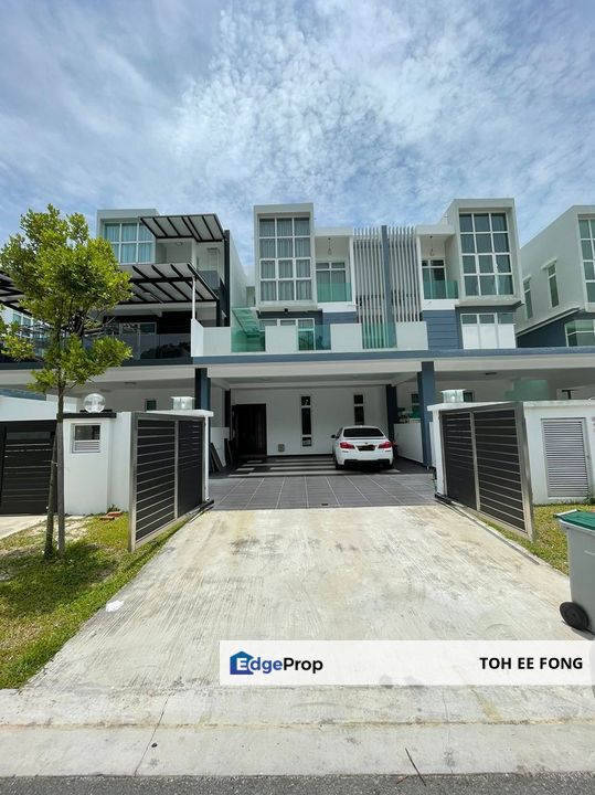 Nusa Sentral 3 Storey Superlink Fully Renovated Unit For Sale, Johor, 
