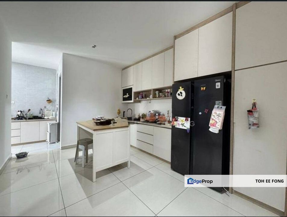 Bestari Hills @ Bestari Indah 2 Storey Cluster House Fully Renovated & Furnished Unit For Sale, Johor, Ulu Tiram