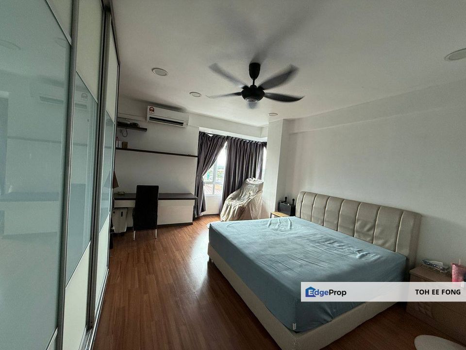 Pulai View Apartment Fully Furnished Corner Unit For Sale, Johor, Johor Bahru