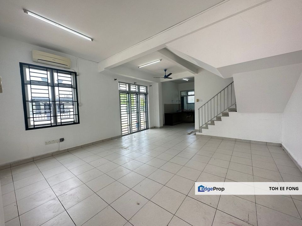 Acacia Pulai Mutiara 3 Storey Terrace House End Lot For Sale, Johor, 