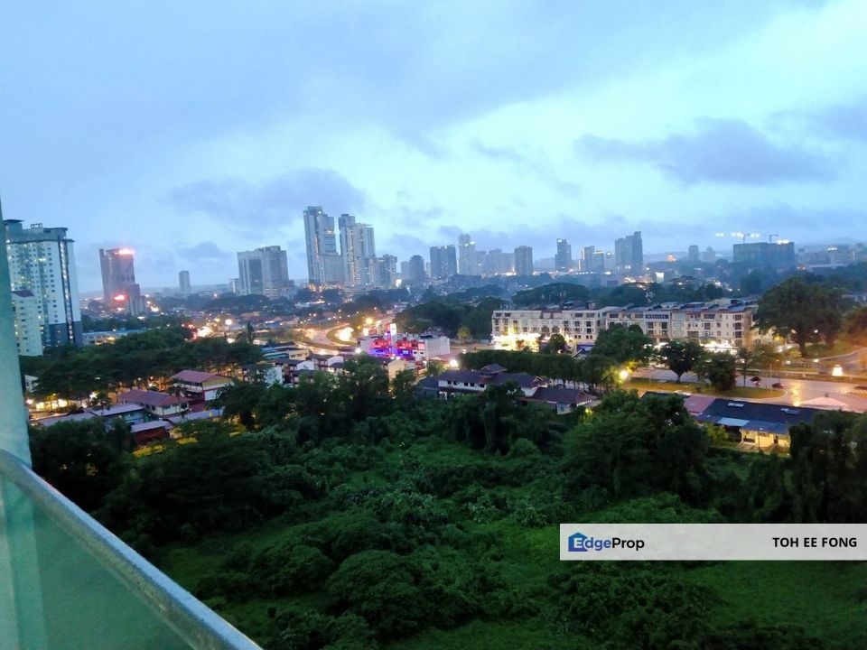 Seasons Luxury Apartment Fully Furnished Corner Lot For Sale Full Loan Unit, Johor, Johor Bahru