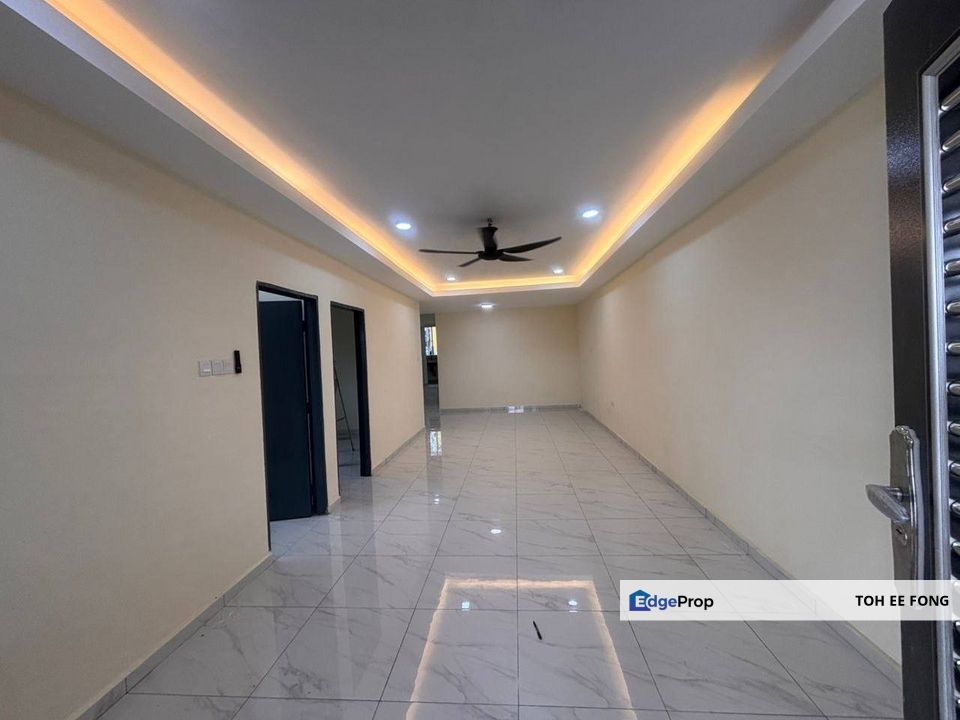 Taman Ungku Tun Aminah Single Storey Terrace End Lot For Sale, Johor, Skudai