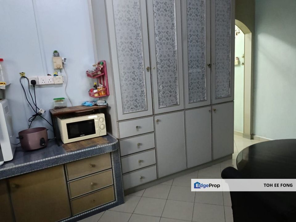 Taman Universiti Single Storey Terrace House Renovated Unit For Sale, Johor, Skudai