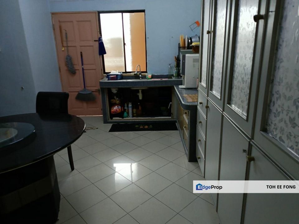 Taman Universiti Single Storey Terrace House Renovated Unit For Sale, Johor, Skudai