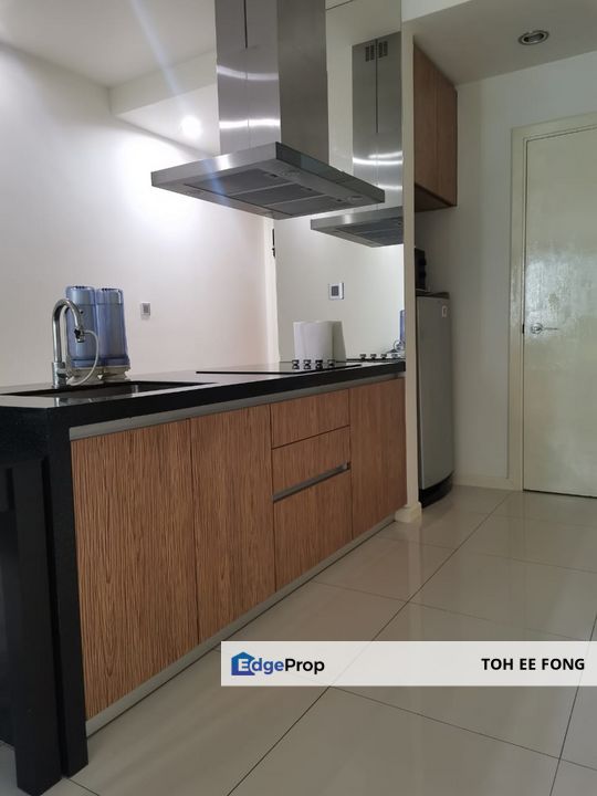 Impiana East Ledang Fully Furnished Service Apartment For Sale, Johor, 