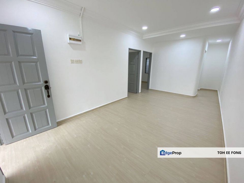 Taman Universiti @ Skudai Single Storey Low Cost House Fully Renovated Unit For Sale, Johor, Skudai