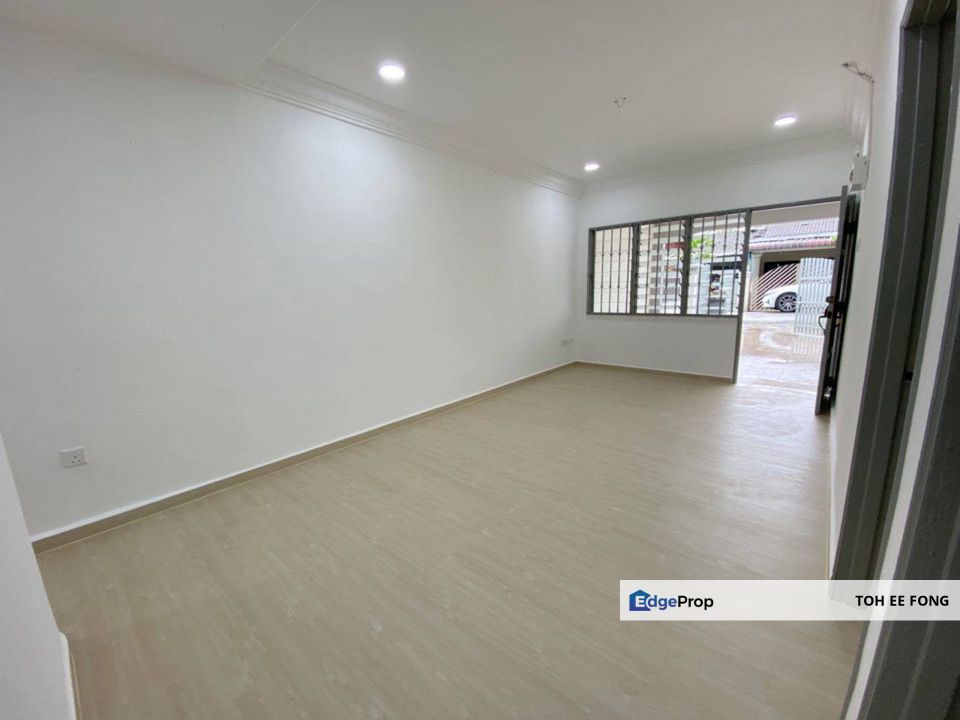 Taman Universiti @ Skudai Single Storey Low Cost House Fully Renovated Unit For Sale, Johor, Skudai