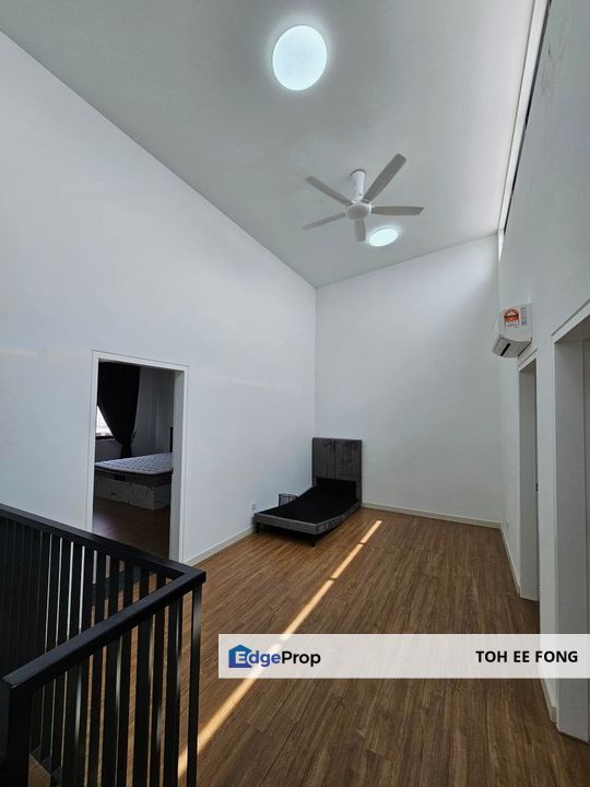 Sunway Citrine Lakehomes 2 Storey Terrace Link Homes Fully Furnished & Fully Renovated Unit For Sale, Johor, 