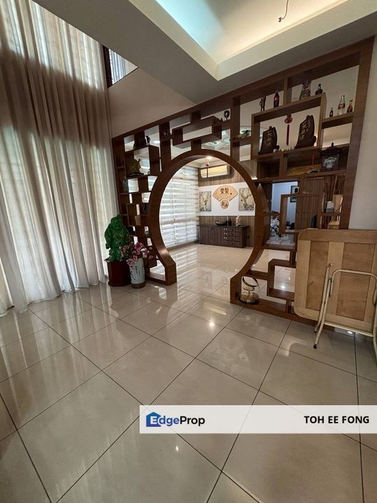 Sutera Utama 2 Storey Cluster House Renovated Unit with Private Swimming Pool For Sale, Johor, Skudai