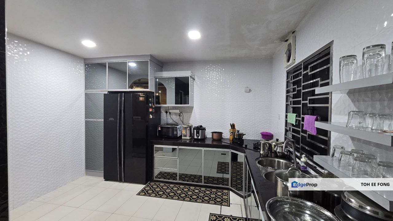 Pulai Hijauan 2 Storey Terrace House Fully Renovated Unit For Sale, Johor, Kangkar Pulai