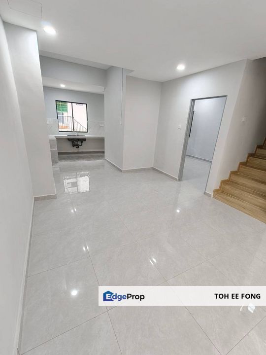 Taman Ungku Tun Aminah 2 Storey Terrace House Fully Renovated Unit For Sale, Johor, Skudai