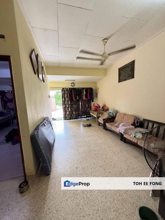 Taman Rinting Single Storey Terrace House End Lot For Sale, Johor, Masai