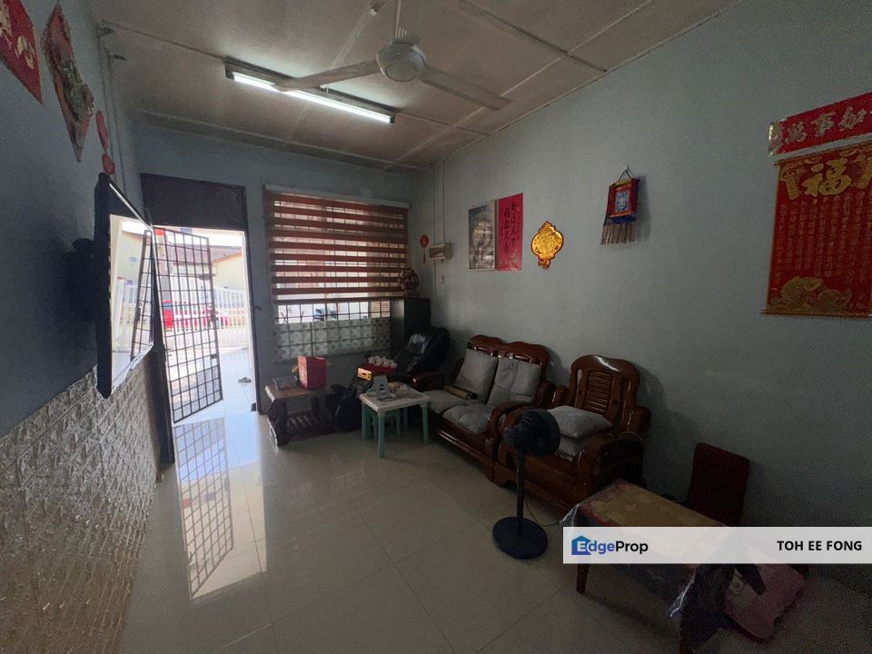 Taman Universiti Single Storey Terrace House For Sale, Johor, Skudai