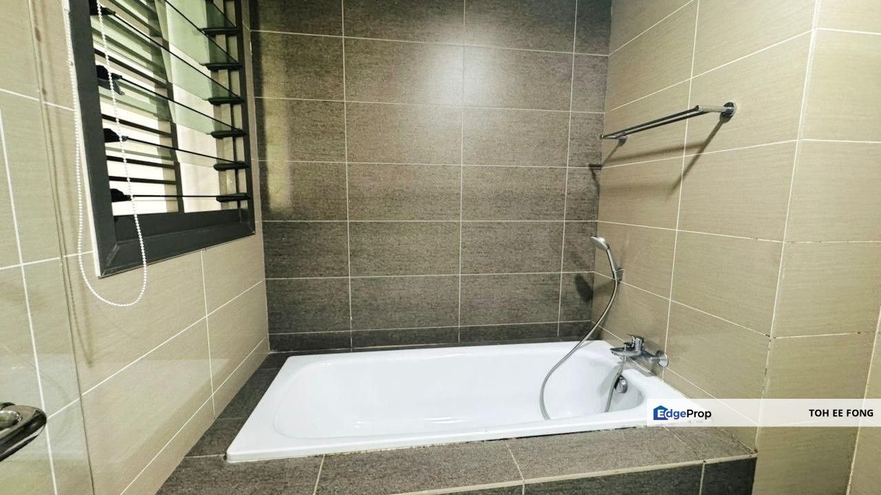 Iskandar Residences Medini Fully Furnished Unit For Sale, Johor, Nusajaya