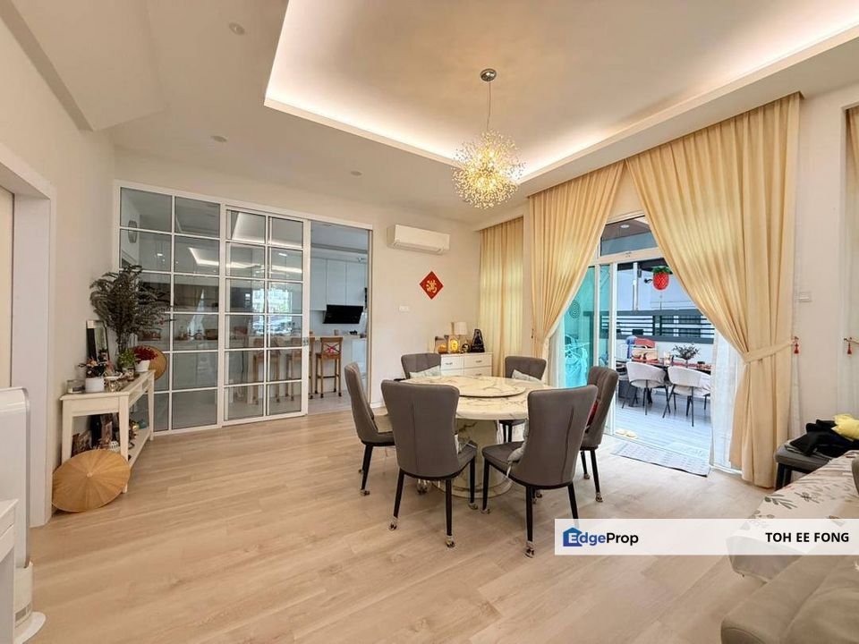 Nusa Sentral 3 Storey Cluster House Fully Renovated Unit For Sale, Johor, 