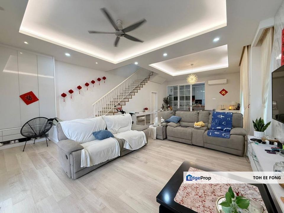 Nusa Sentral 3 Storey Cluster House Fully Renovated Unit For Sale, Johor, 