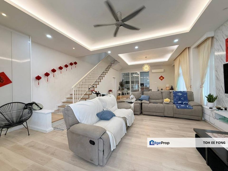 Nusa Sentral 3 Storey Cluster House Fully Renovated Unit For Sale, Johor, 